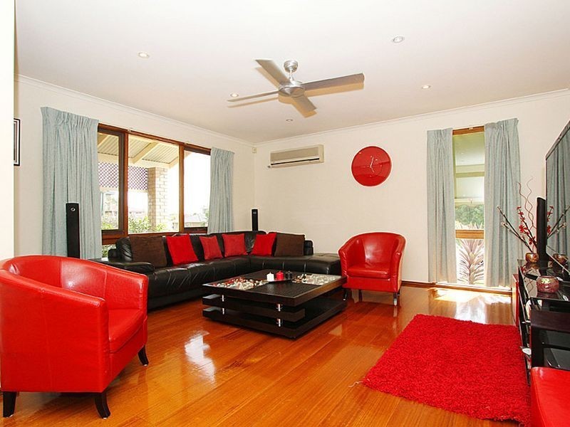 39 Streeton Circuit, Mill Park VIC 3082