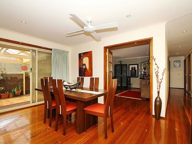 39 Streeton Circuit, Mill Park VIC 3082