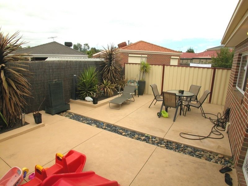 18 Loddon Court, Thomastown VIC 3074