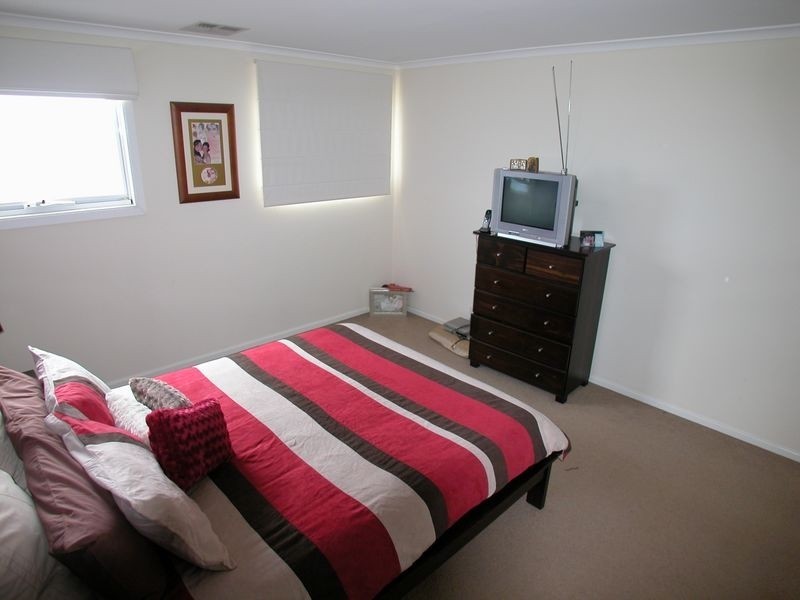18 Loddon Court, Thomastown VIC 3074