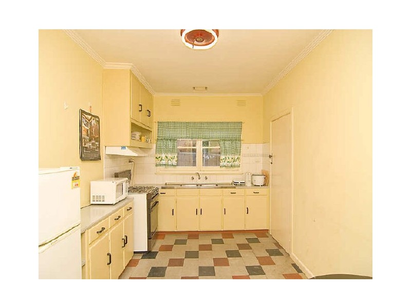 2 Lyking Street, Pascoe Vale VIC 3044