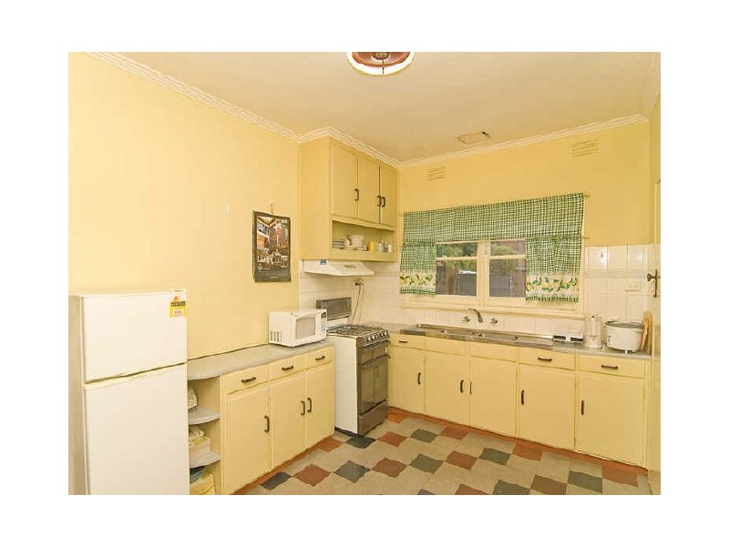 2 Lyking Street, Pascoe Vale VIC 3044
