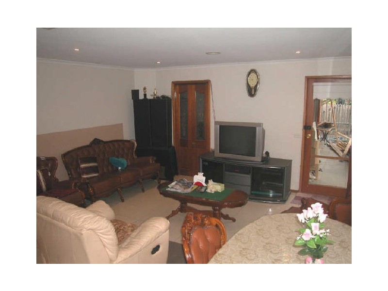 1 Stradella Close, Mill Park VIC 3082