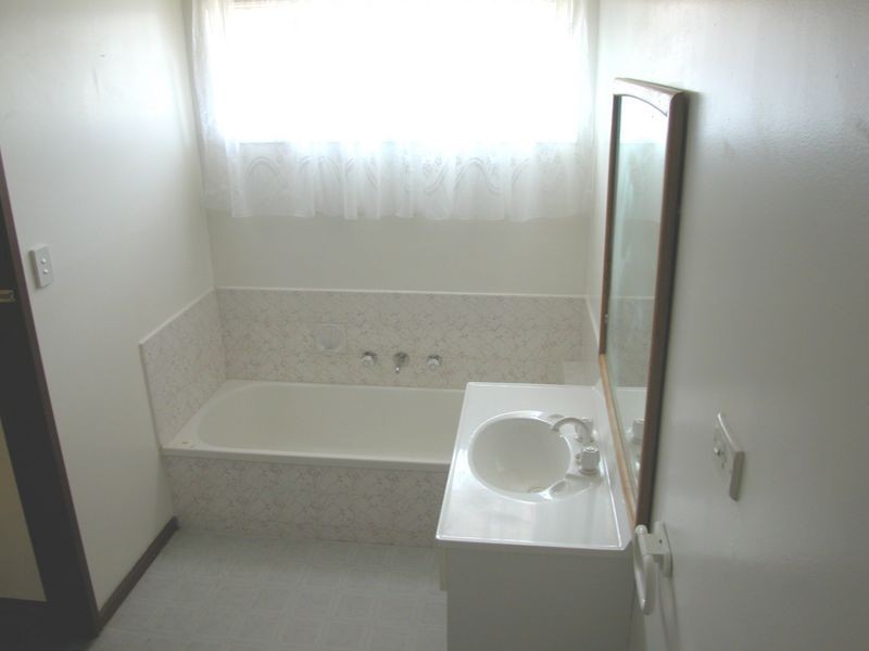 2 Moore Court, Bundoora VIC 3083