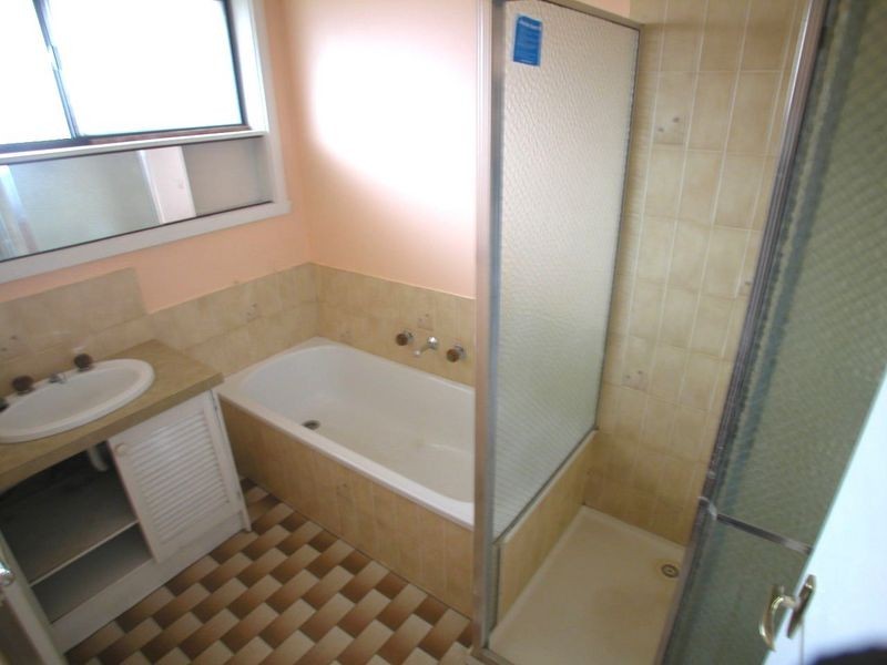 122 Redleap Avenue, Mill Park VIC 3082