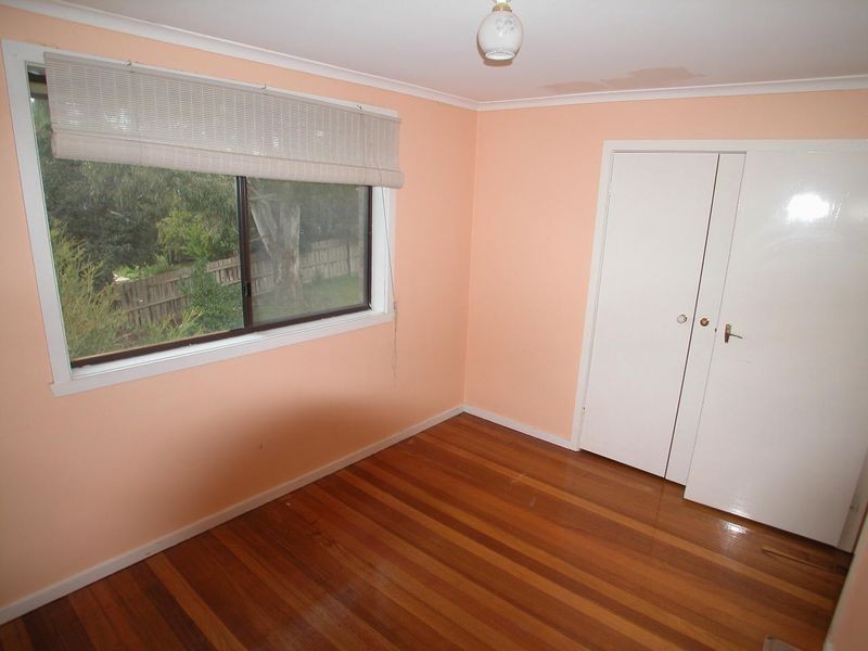 122 Redleap Avenue, Mill Park VIC 3082