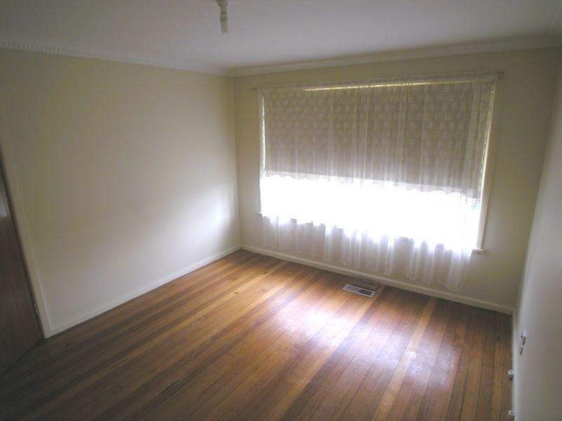 14 Dickens Street, Lalor VIC 3075