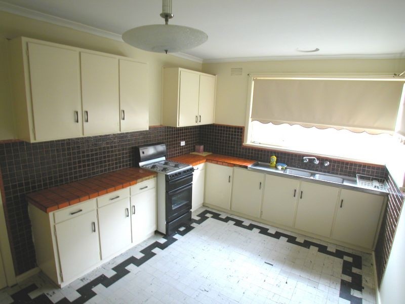 14 Dickens Street, Lalor VIC 3075