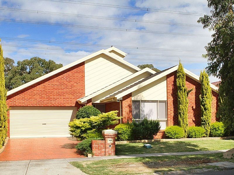 13 St Claire Avenue, South Morang VIC 3752