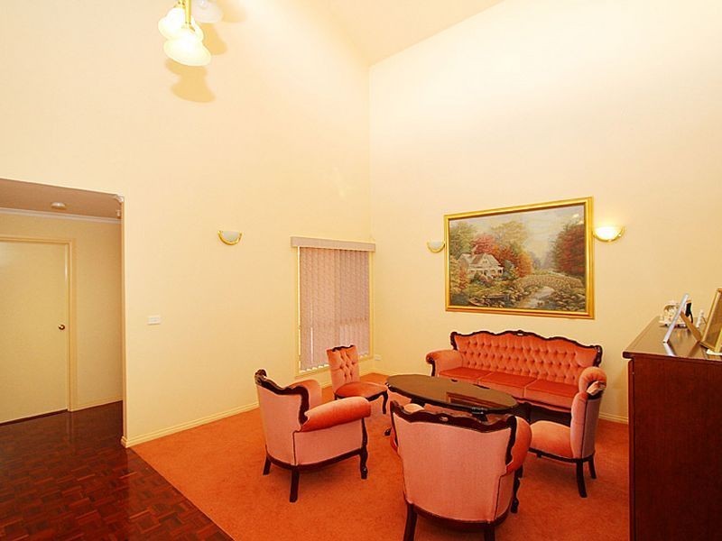 13 St Claire Avenue, South Morang VIC 3752