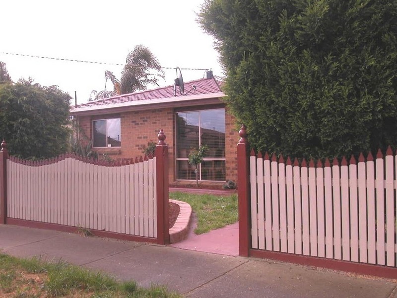 20 Pommell Crescent, Epping VIC 3076