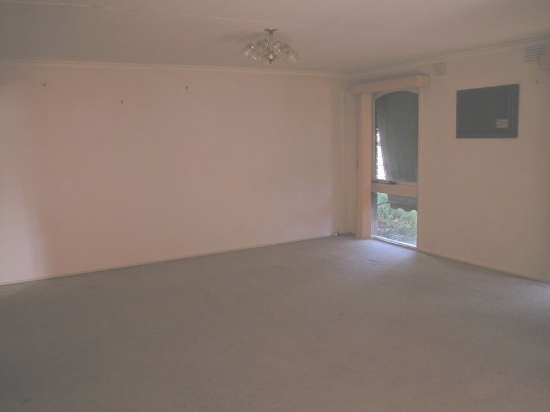 4 Newhaven Court, Mill Park VIC 3082