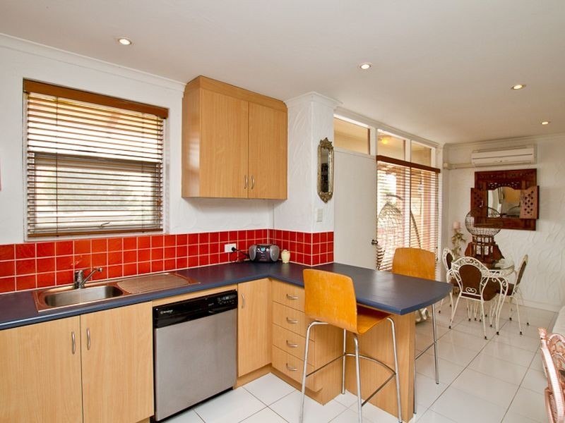 9/3 Broadway, Glenelg South SA 5045