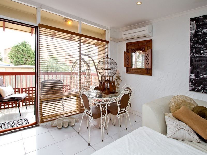 9/3 Broadway, Glenelg South SA 5045