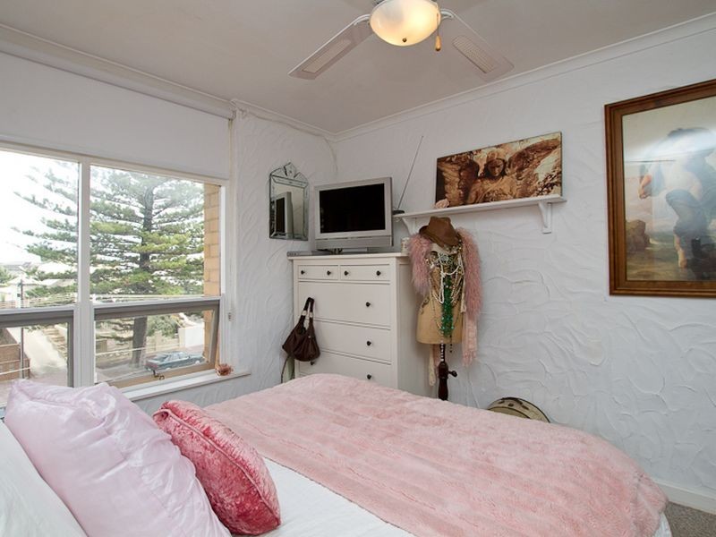 9/3 Broadway, Glenelg South SA 5045