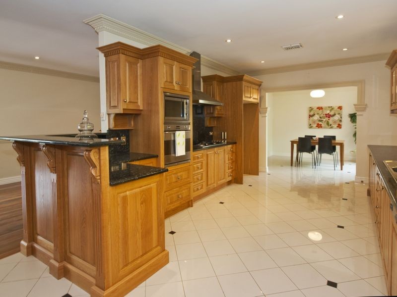 5 Short Street, Marino SA 5049