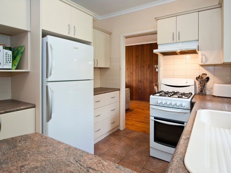 16 Jessie Street, Seacliff Park SA 5049