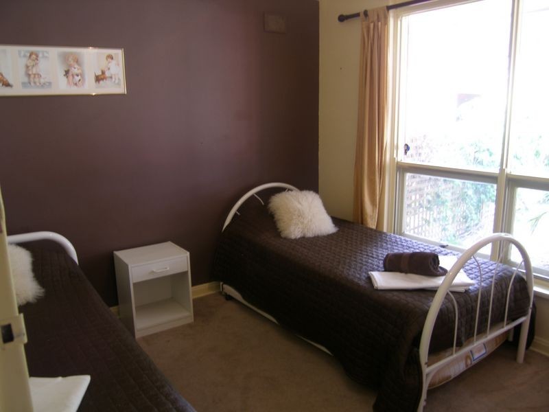 38 Burns Court, Morphett Vale SA 5162