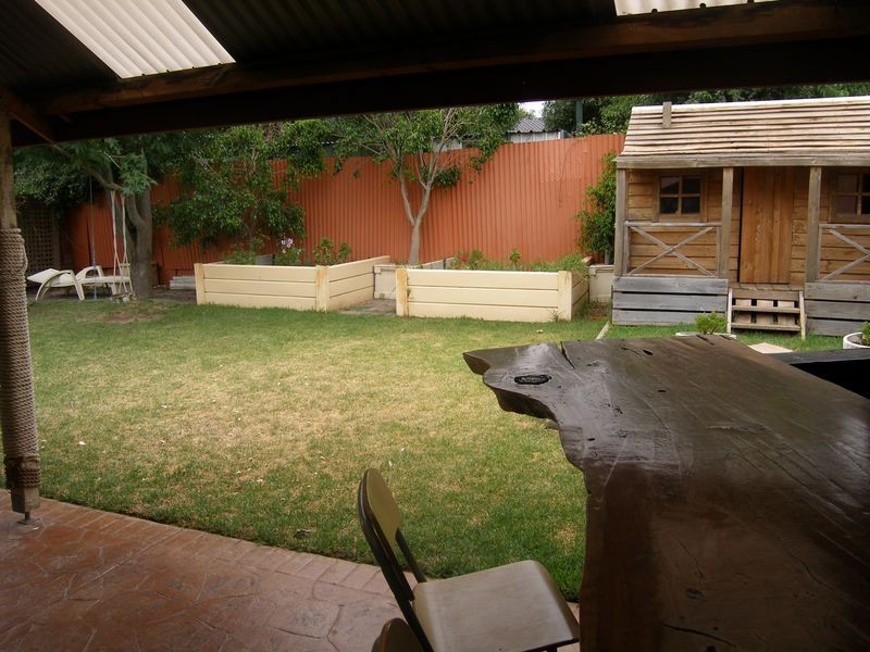 38 Burns Court, Morphett Vale SA 5162