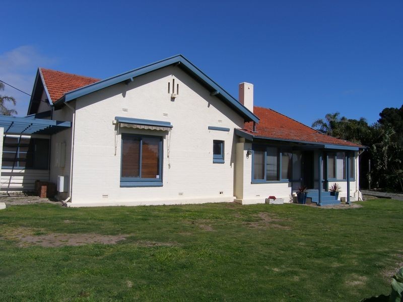 9 Pine Ave, Kingston Park SA 5049