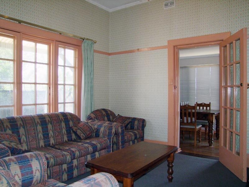 9 Pine Ave, Kingston Park SA 5049