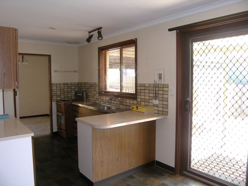 17 Graham Road, Darlington SA 5047