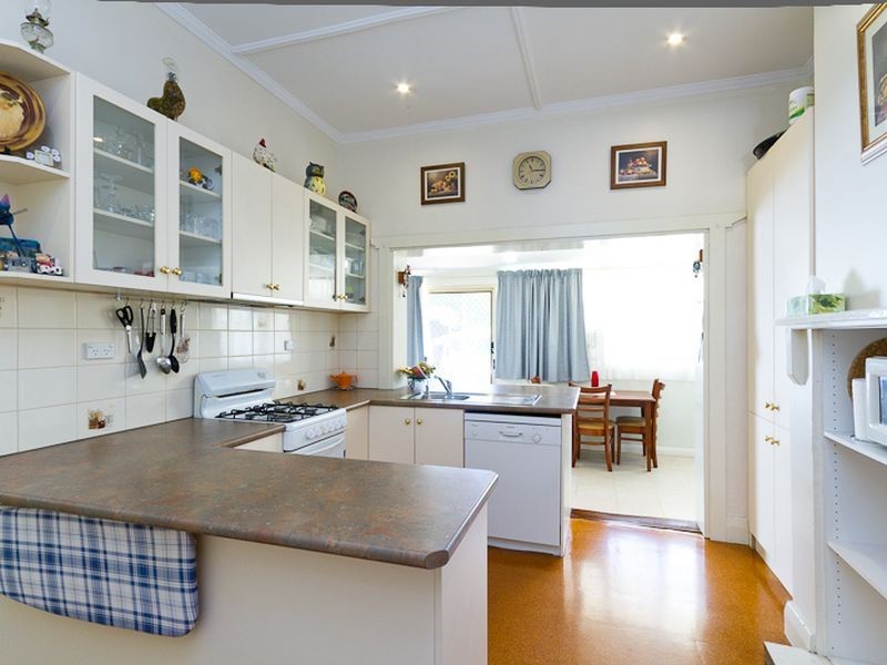 11 Wolseley Tce, Ascot Park SA 5043