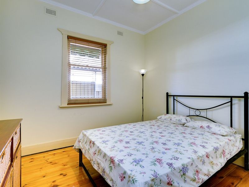 11 Wolseley Tce, Ascot Park SA 5043