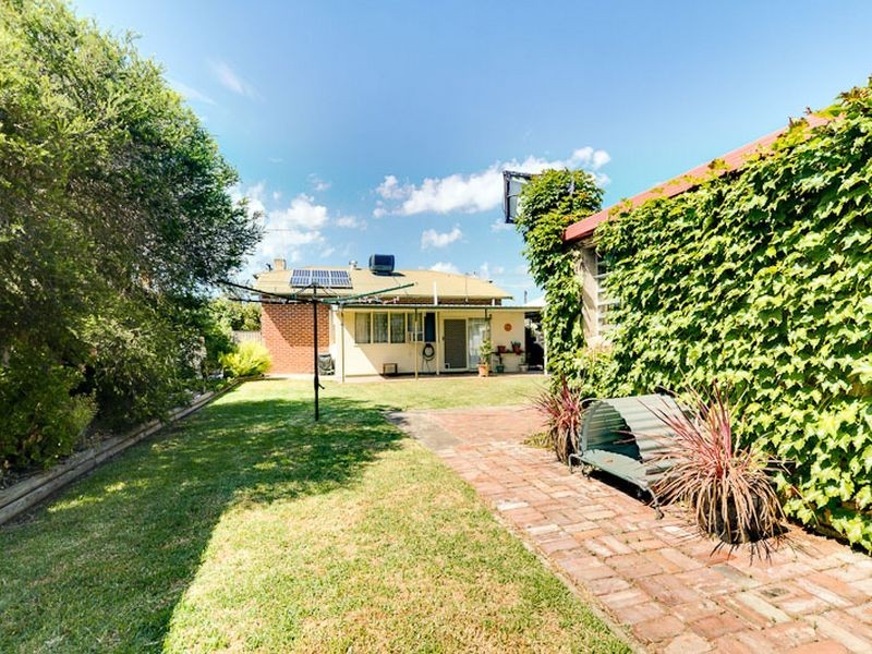 11 Wolseley Tce, Ascot Park SA 5043