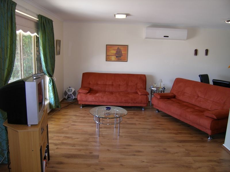 5 Admella Court, Hallett Cove SA 5158