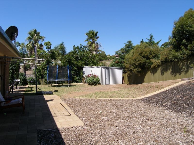 5 Admella Court, Hallett Cove SA 5158