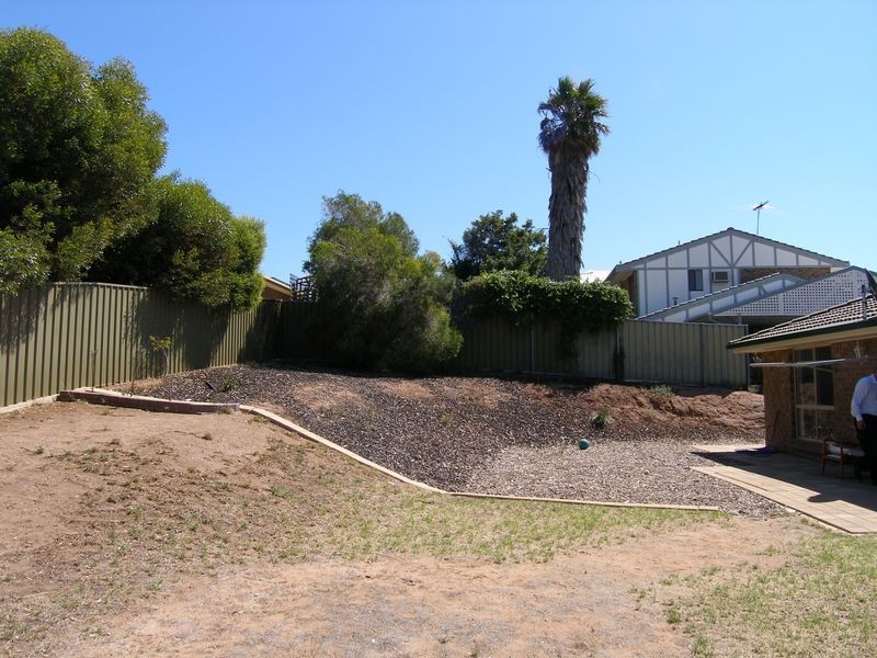 5 Admella Court, Hallett Cove SA 5158