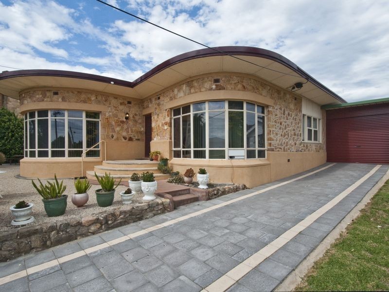 8 Kinsale Cresent, Marino SA 5049