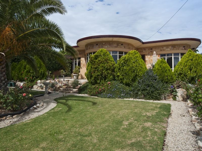 8 Kinsale Cresent, Marino SA 5049