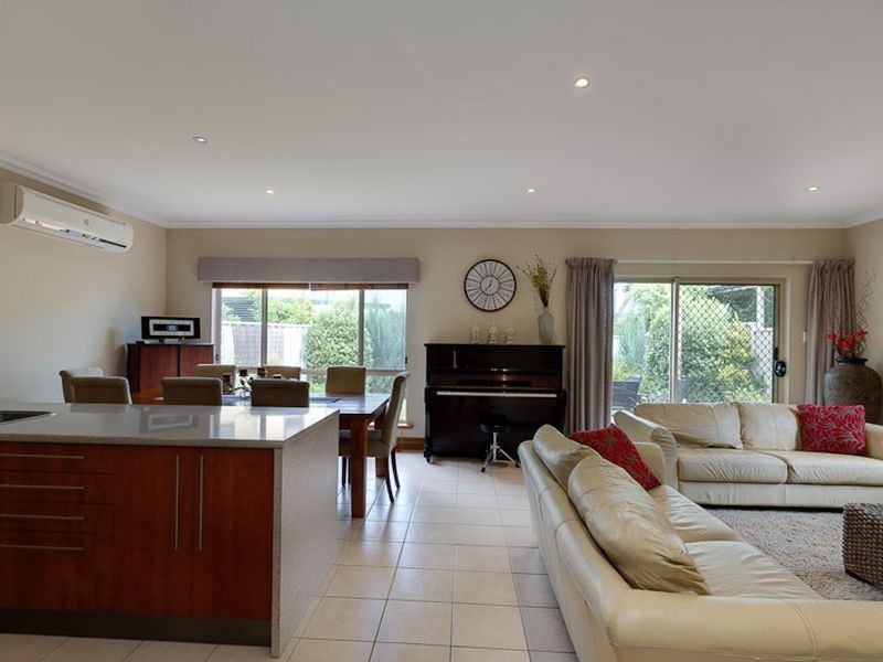 14 Kenton Avenue, Oaklands Park SA 5046