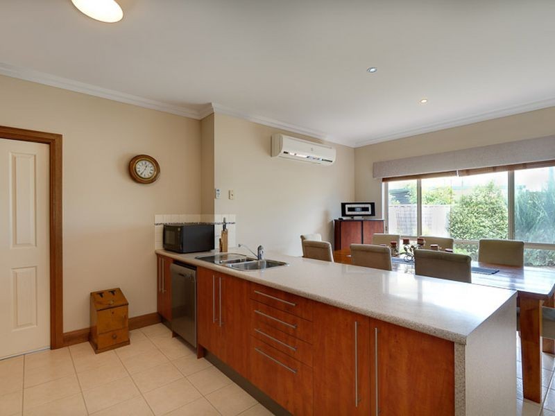 14 Kenton Avenue, Oaklands Park SA 5046