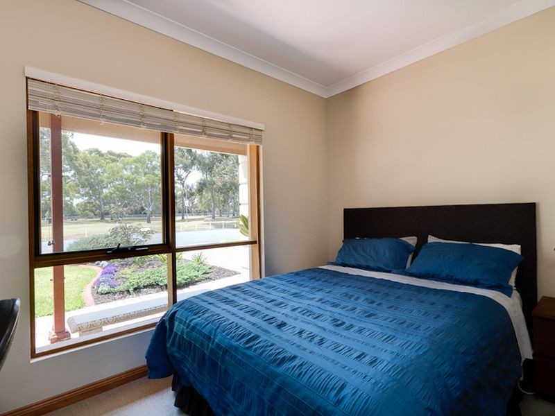 14 Kenton Avenue, Oaklands Park SA 5046