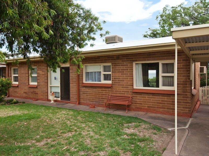 1 Kinsale Cresent, Marino SA 5049