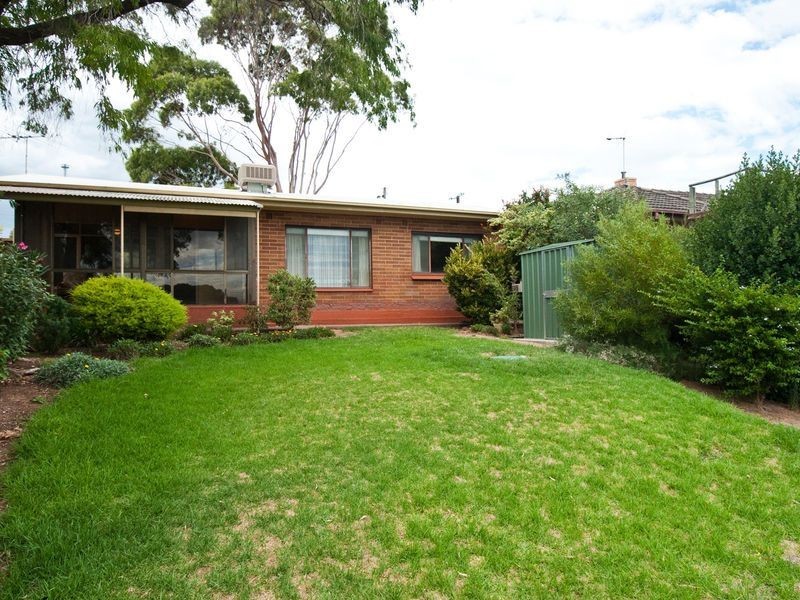 1 Kinsale Cresent, Marino SA 5049