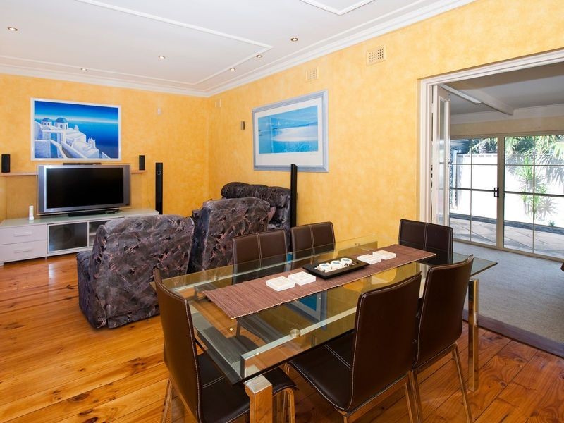 9 Gladstone Road, North Brighton SA 5048