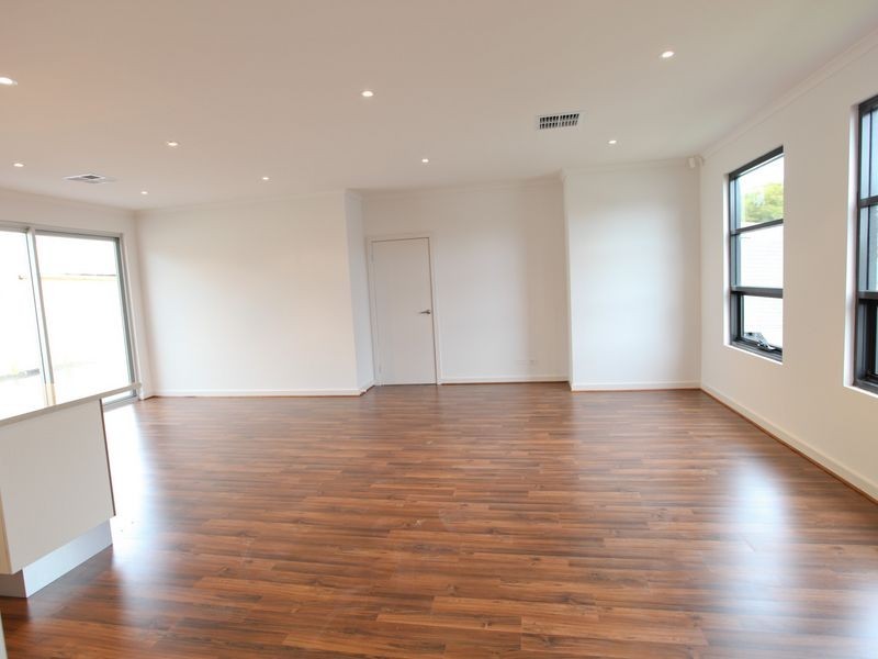 24 Beaumont Street, Clovelly Park SA 5042