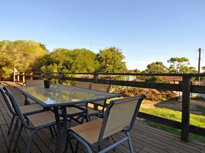 20 Westmoreland Road, Morphett Vale SA 5162