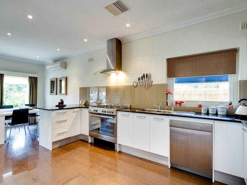 1A Parslow Road, Marion SA 5043
