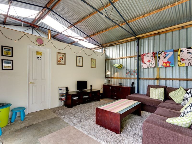 1A Parslow Road, Marion SA 5043