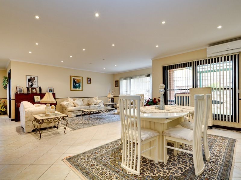 6 Blossom Terrace, Hallett Cove SA 5158