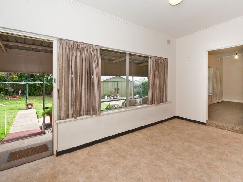 18 Ophir Crescent, Seacliff Park SA 5049