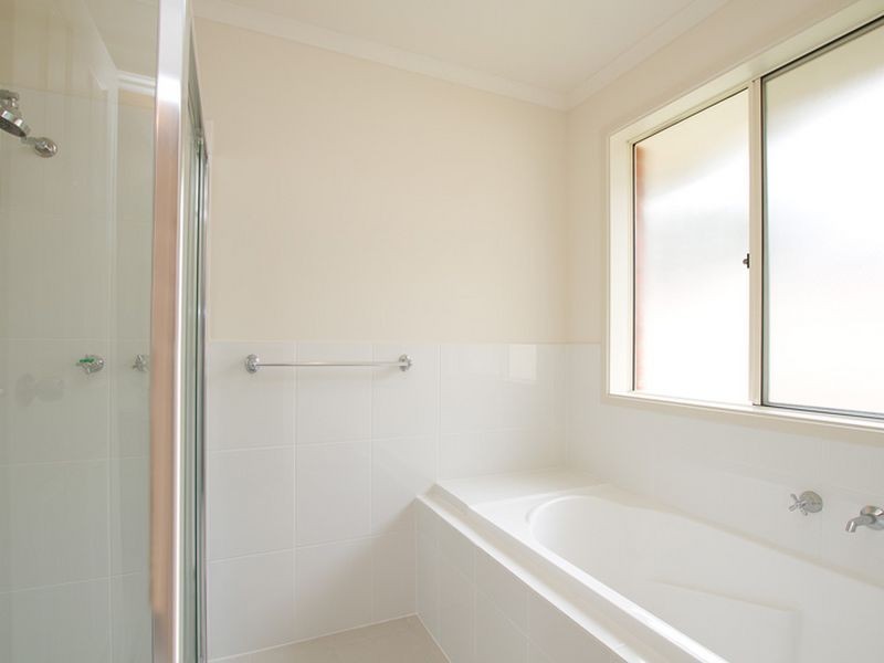 27 Raggatt Crescent, Mitchell Park SA 5043