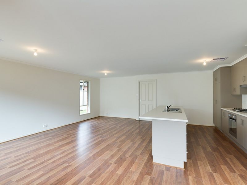 27A Raggatt Crescent, Mitchell Park SA 5043