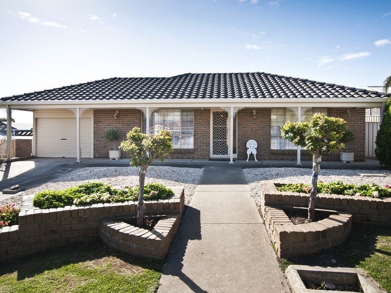 43 Lerunna Avenue, Hallett Cove SA 5158