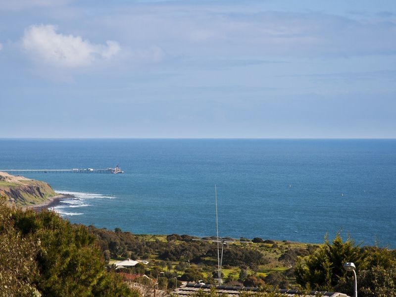 43 Lerunna Avenue, Hallett Cove SA 5158